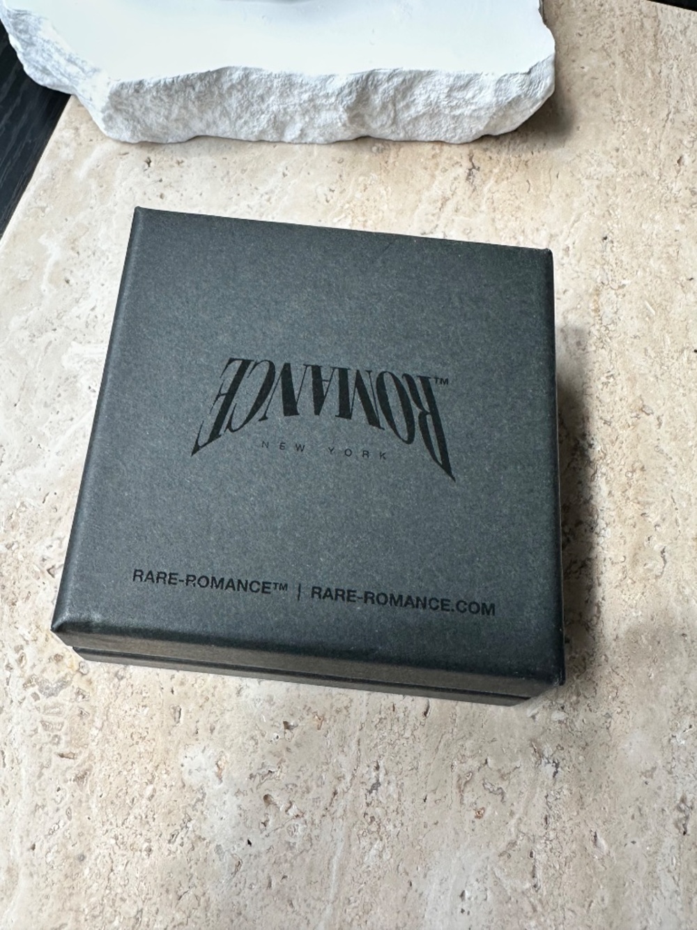 NIB | Rare Romance | Pearl Cuban Chain Unisex Necklace - Picture 7 of 8